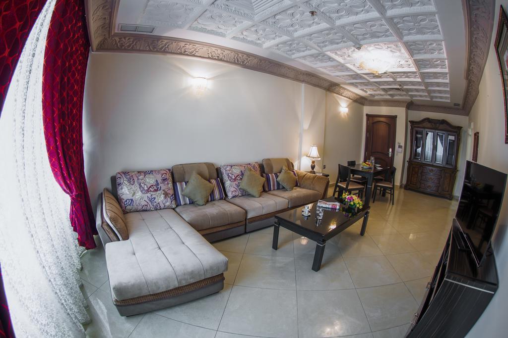 Sara Plaza (Adults Only) Aparthotel Kuwait City Phòng bức ảnh